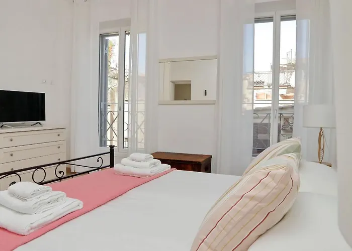 Vicolo Cellini By Halldis Apartamento Roma
